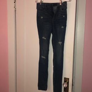 Hollister high rise waisted ripped jean